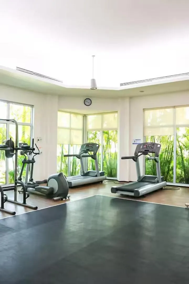 Condo Beach Front 2Br 3Bath Family Big Pool Jacuzzi Tenis Gym Spa