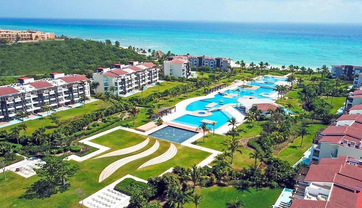 Condo Beach Front 2Br 3Bath Family Big Pool Jacuzzi Tenis Gym Spa Playa del Carmen