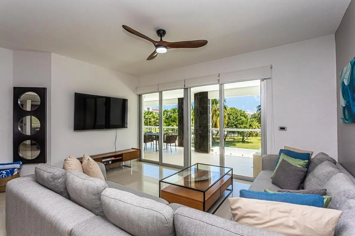 Apartment Condo Beach Front 2Br 3Bath Family Big Pool Jacuzzi Tenis Gym Spa Mexico